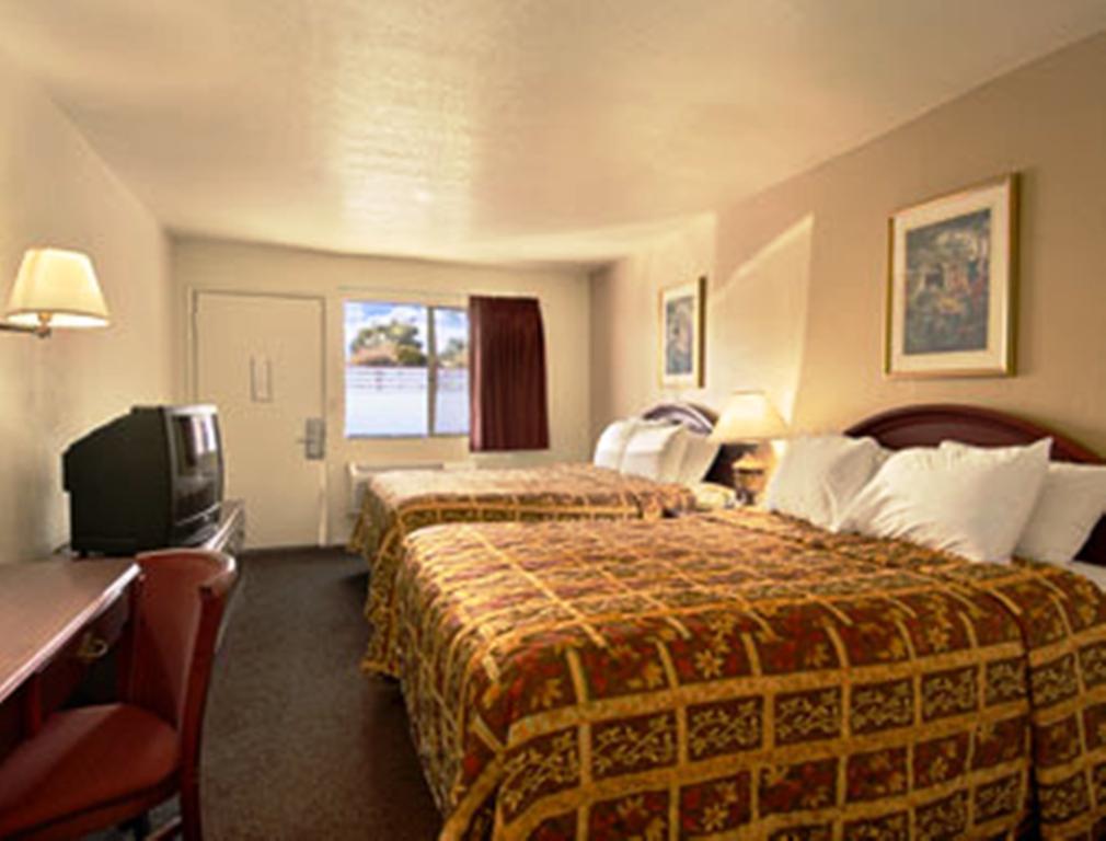 Park Avenue Inn & Suites Victorville Pokoj fotografie