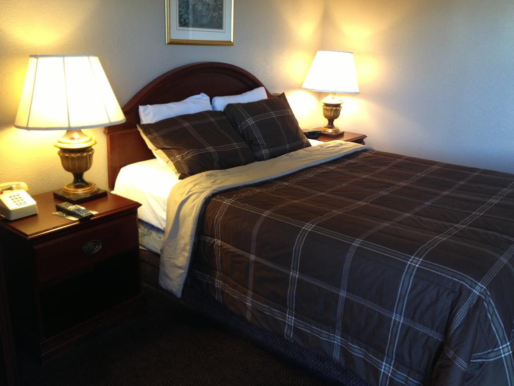 Park Avenue Inn & Suites Victorville Pokoj fotografie