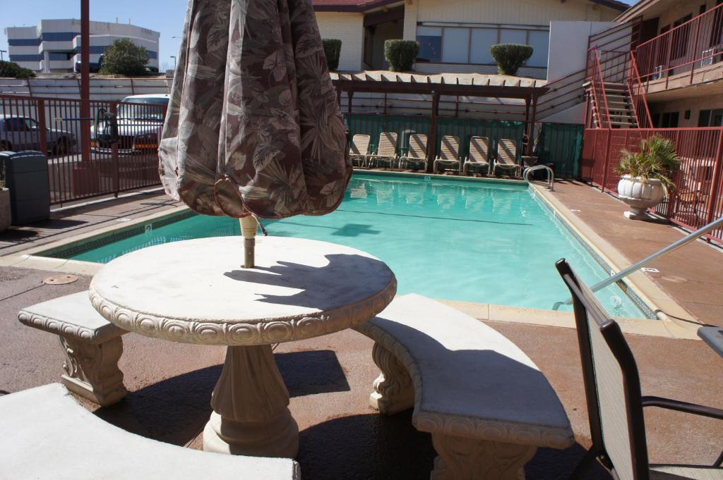 Park Avenue Inn & Suites Victorville Exteriér fotografie